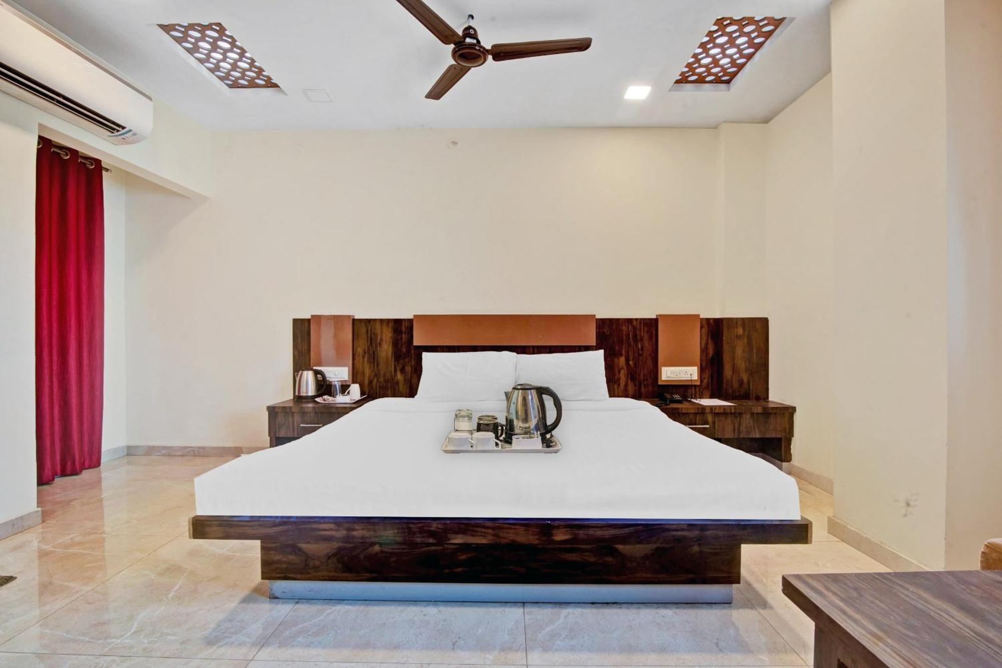 Townhouse 700 Hotel Krishna. Nagpur Esterno foto