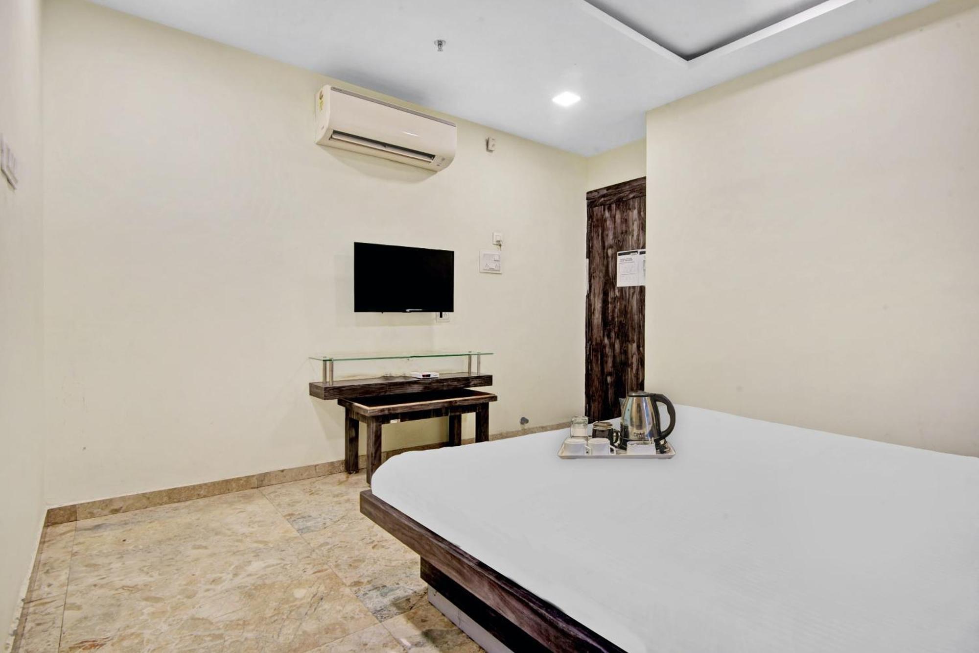 Townhouse 700 Hotel Krishna. Nagpur Esterno foto