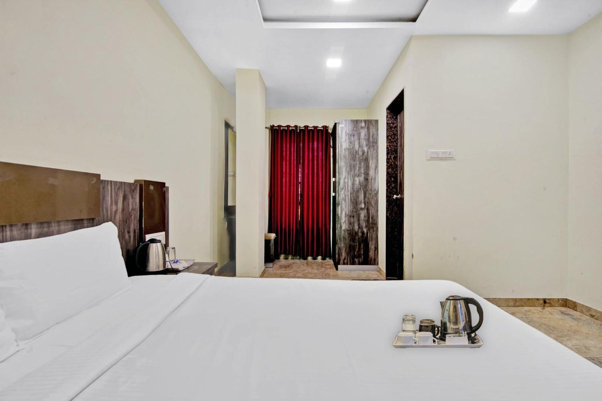 Townhouse 700 Hotel Krishna. Nagpur Esterno foto