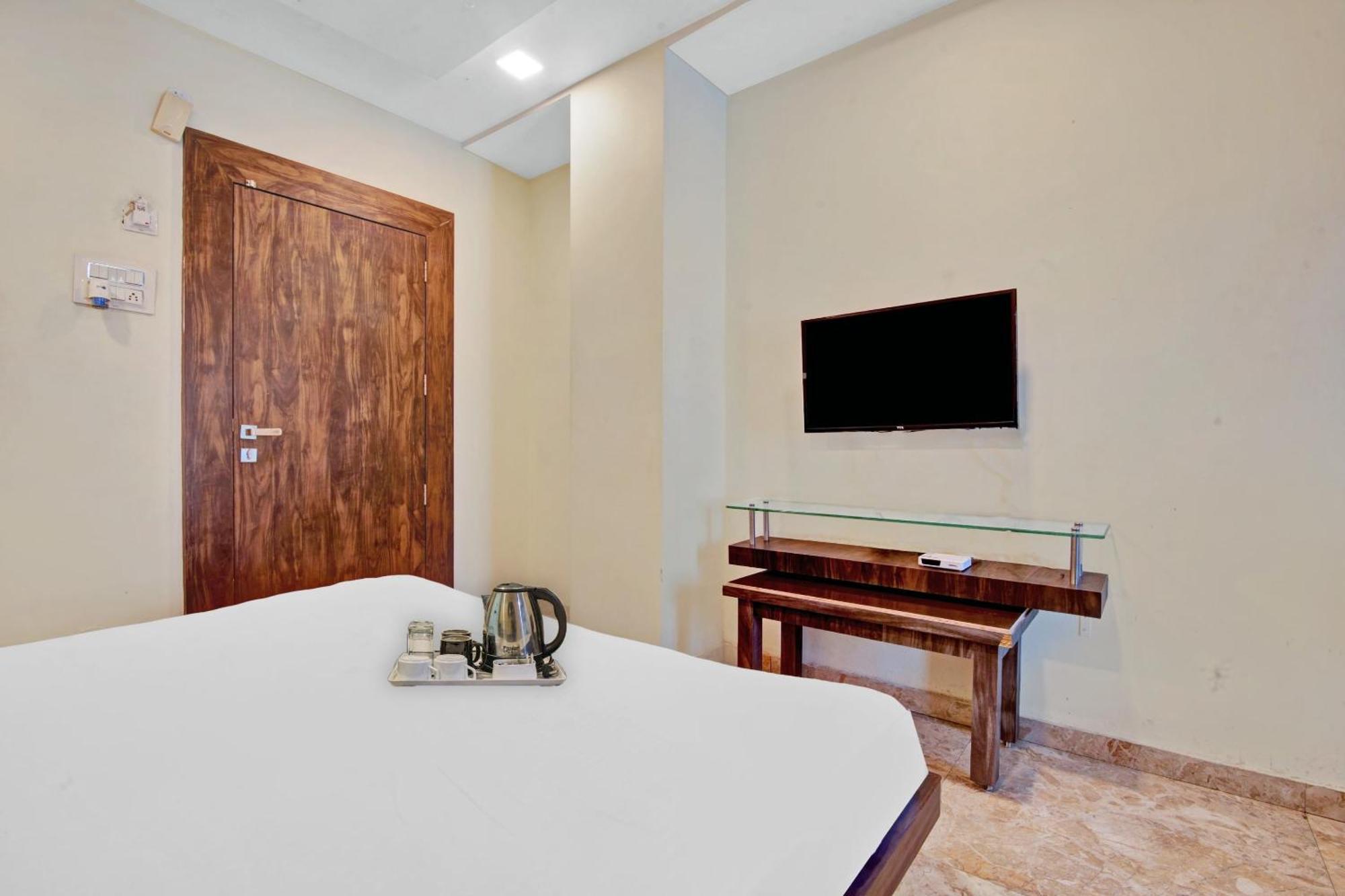 Townhouse 700 Hotel Krishna. Nagpur Esterno foto